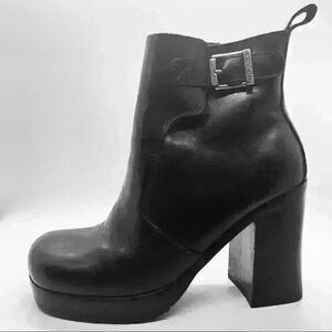 Harley Davidson Black Block Heeled Booties Size: 5